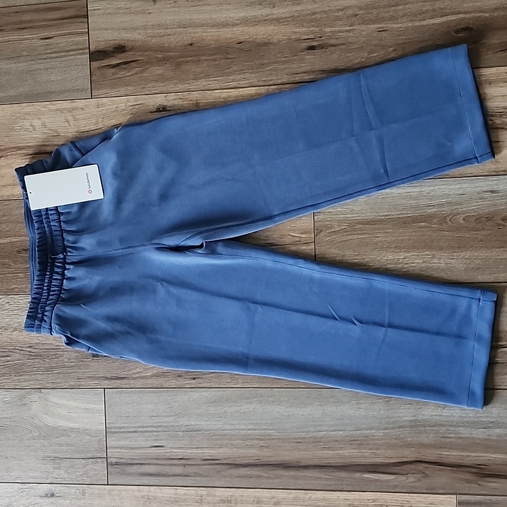 Lululemon Softstreme HR Straight-Leg Cropped Pant, 4, Pitch Blue, New, With Tags
